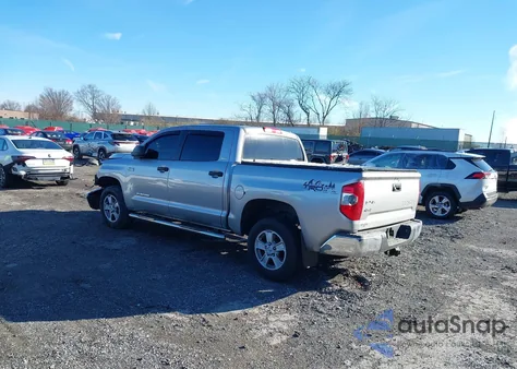 2014 Toyota Tundra Sr5 5.7L V8 z USA, uszkodzony, nr VIN 5TFDY5F1XEX401190